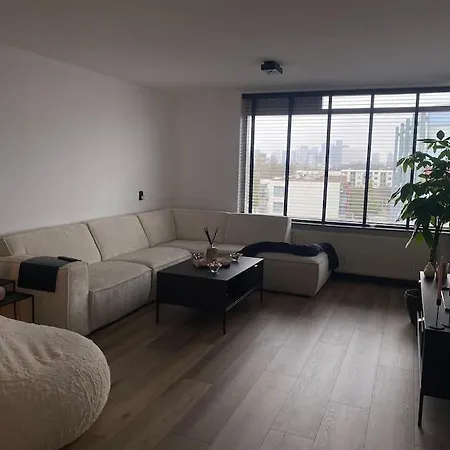 A Cosy Apartment *